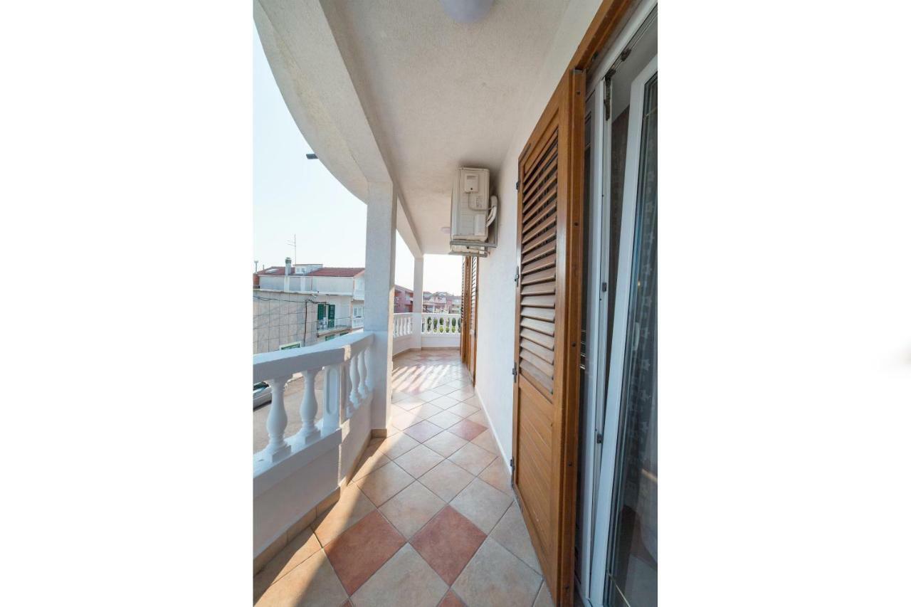 Apartments Lipic Vodice Luaran gambar