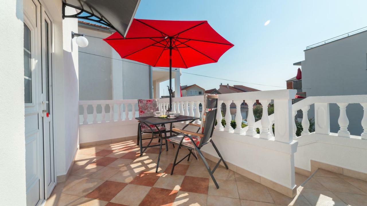 Apartments Lipic Vodice Luaran gambar