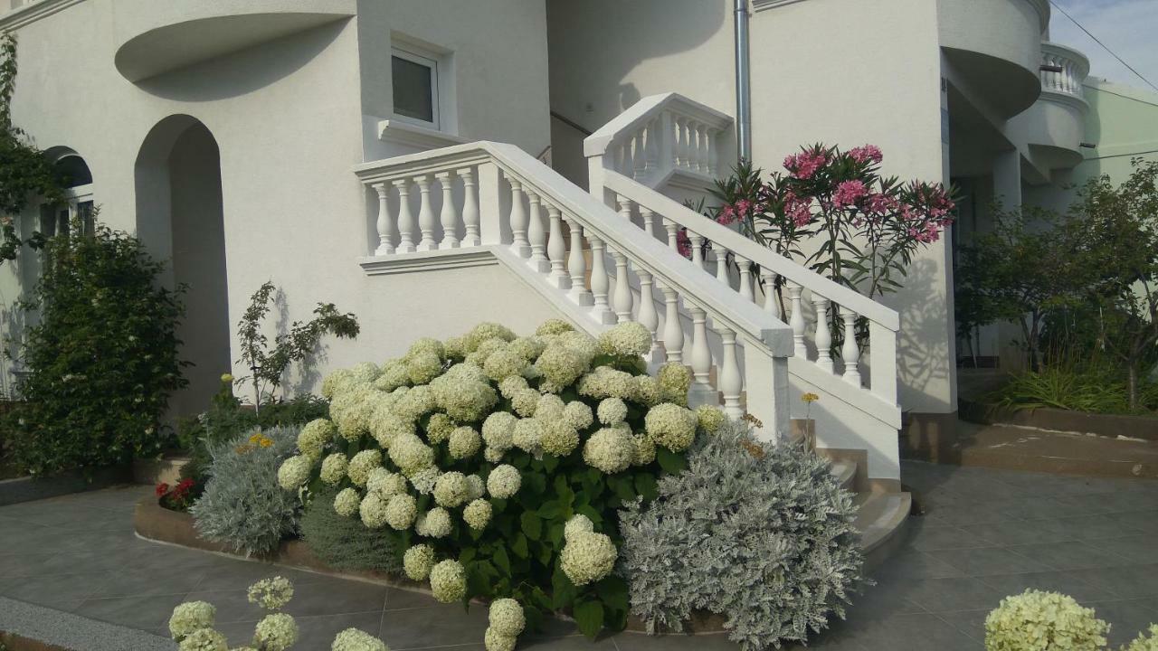 Apartments Lipic Vodice Luaran gambar