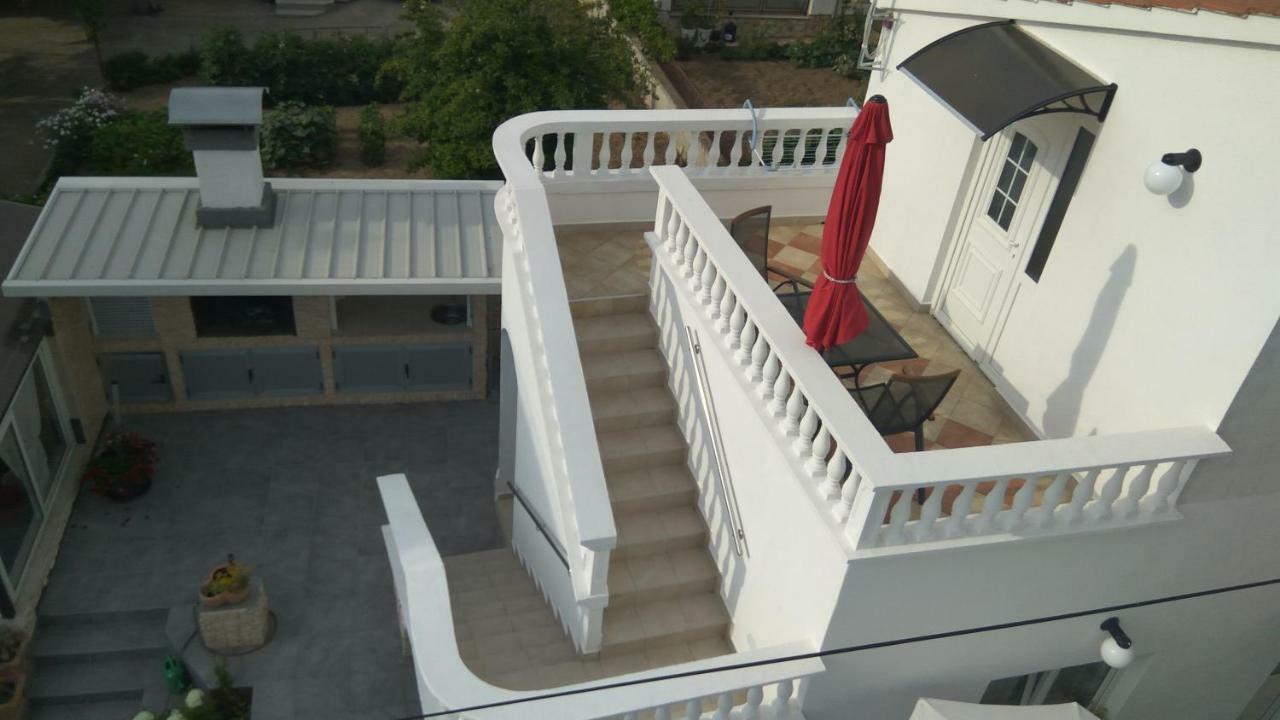 Apartments Lipic Vodice Luaran gambar